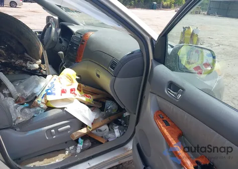 2006 Toyota Sienna Xle z USA, uszkodzony, nr VIN 5TDZA22C76S473066